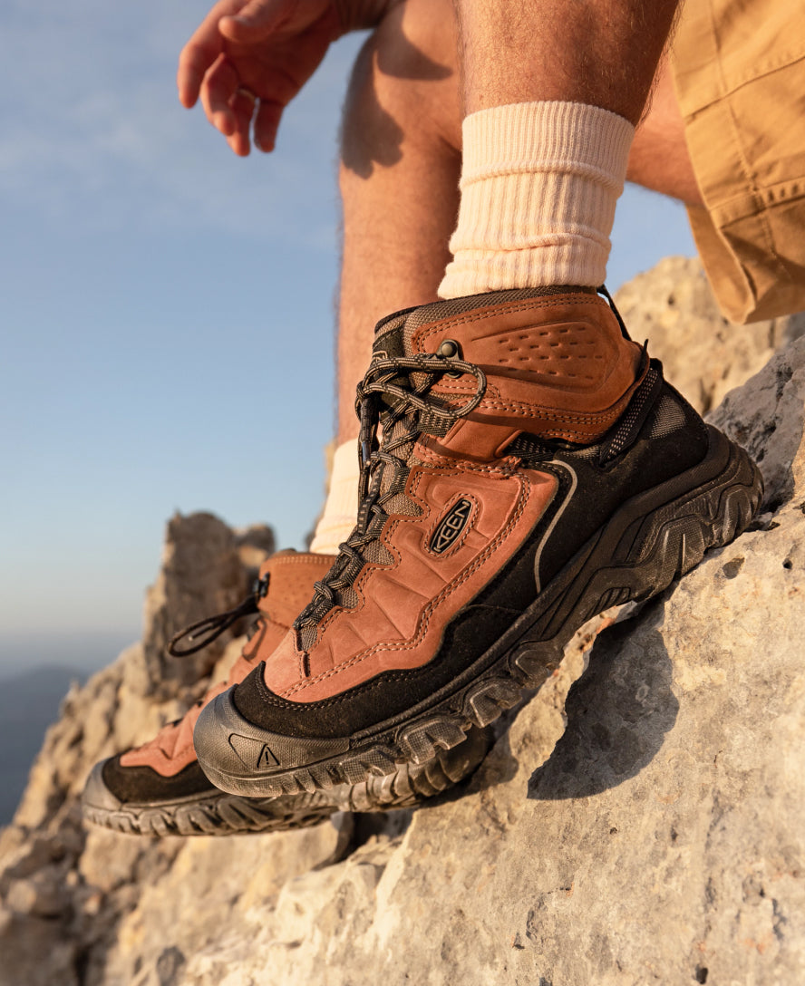 Men's Targhee IV Waterproof Hiking Boot Coyote/Gold Flame