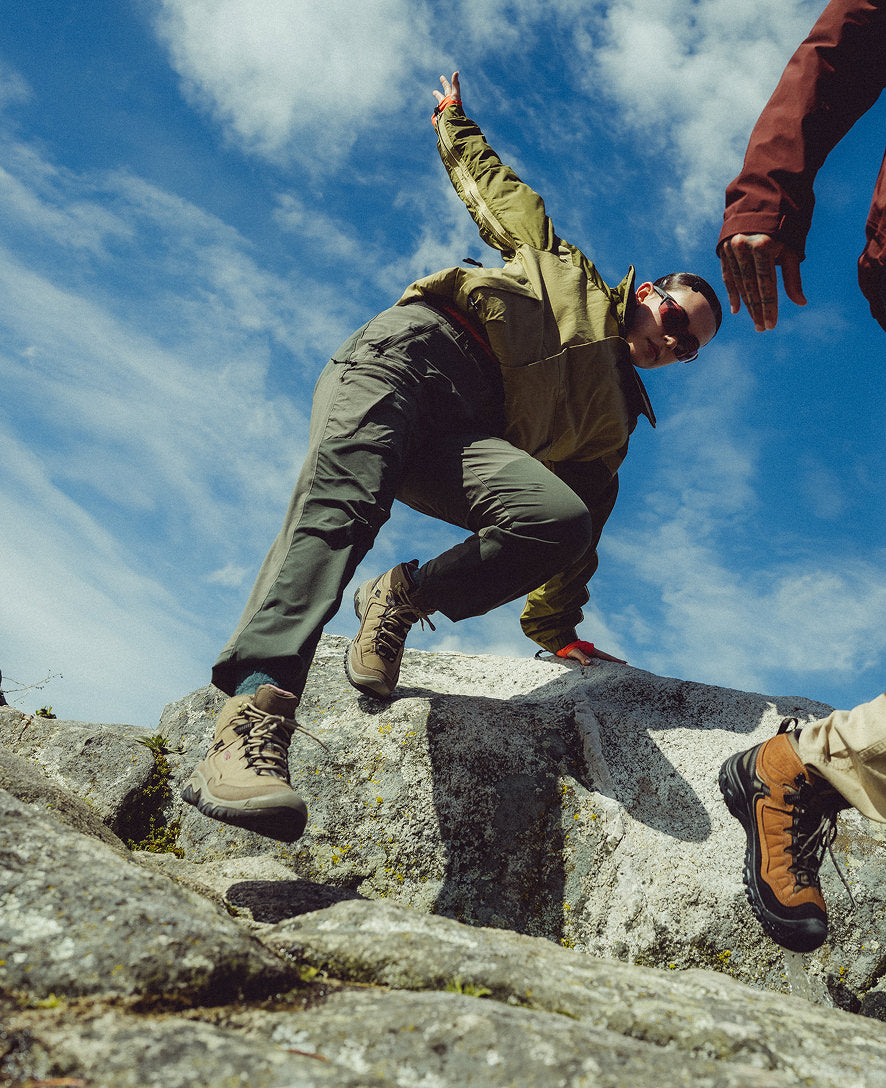 Women's Targhee IV Waterproof Hiking Boot Coyote/Peach Fuzz