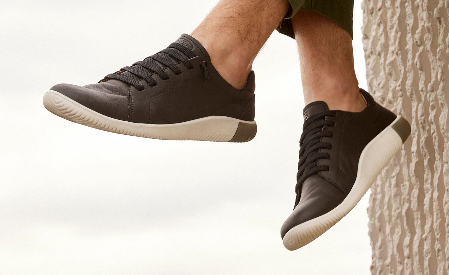 Men's KNX Leather Sneaker Black/Star White