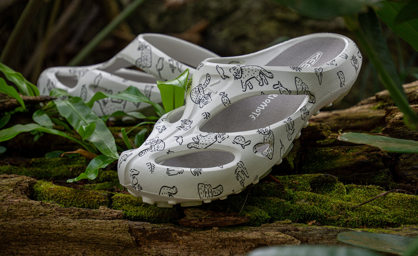 All Gender Shanti Arts Clog x Us 4 IRIOMOTE Us 4 Iriomote