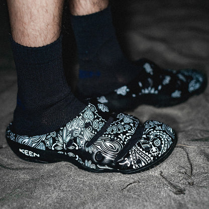Men's Yogui Arts Clog x Hide and Seek H&S Black