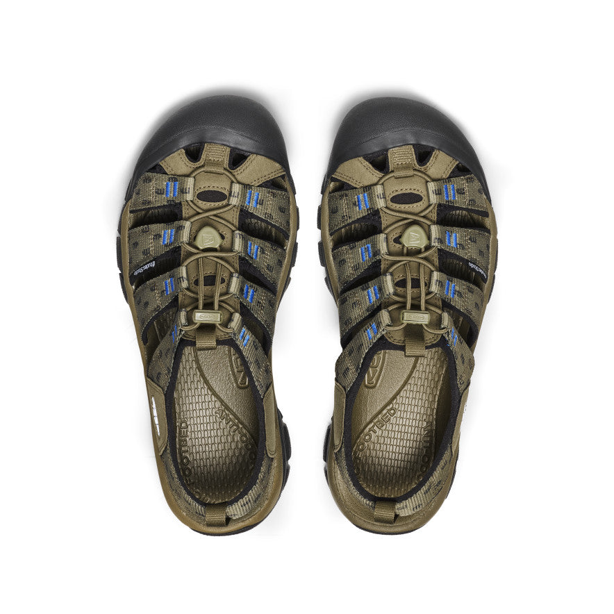 Men's Newport Retro Sandal x Études Studio Etudes Olive