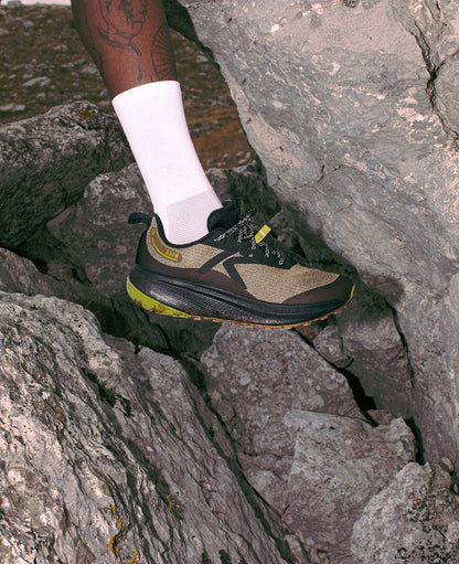 Men's Roam Trail Running Shoe Magnet/Burnt Brick