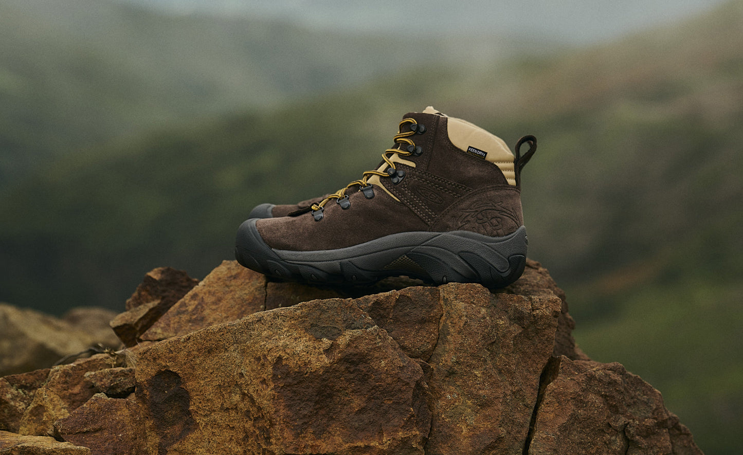 Women's Pyrenees Waterproof Hiking Boot x Mountain Research Mountain Research Brown